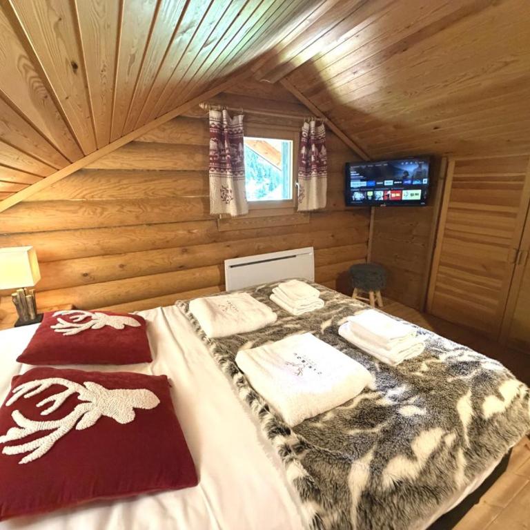 LE GRAND CERF Chalet en rondins avec SPA Jacuzzi - Chalet - 5