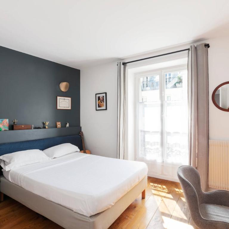 The Parisian Library - Apartment - 23