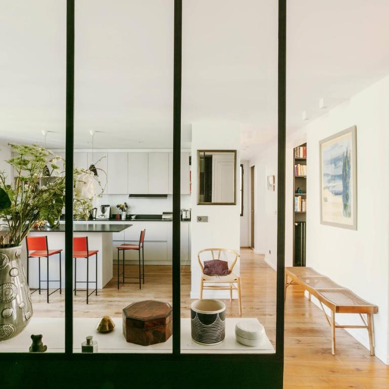 The Parisian Library - Apartment - 11