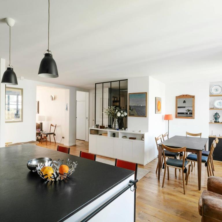 The Parisian Library - Apartment - 29
