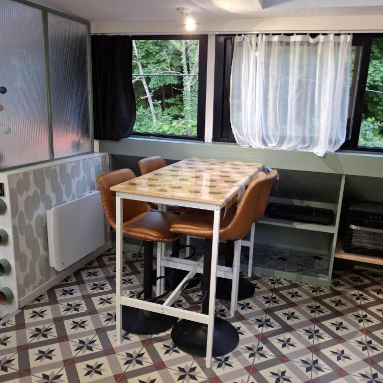 Appartement indépendant avec terrasse sur péniche - One-Bedroom Apartment - 54