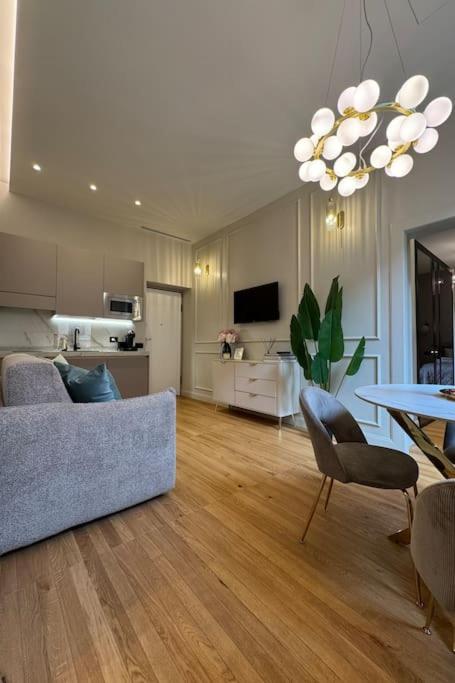 Cozy apartments in Rome near Santa Maria - Apartment - 11