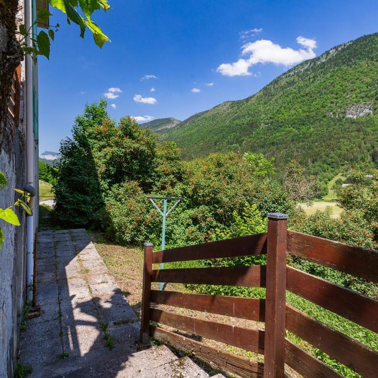 Gîte La Renardière - Appartement avec Vue sur la Montagne - 34