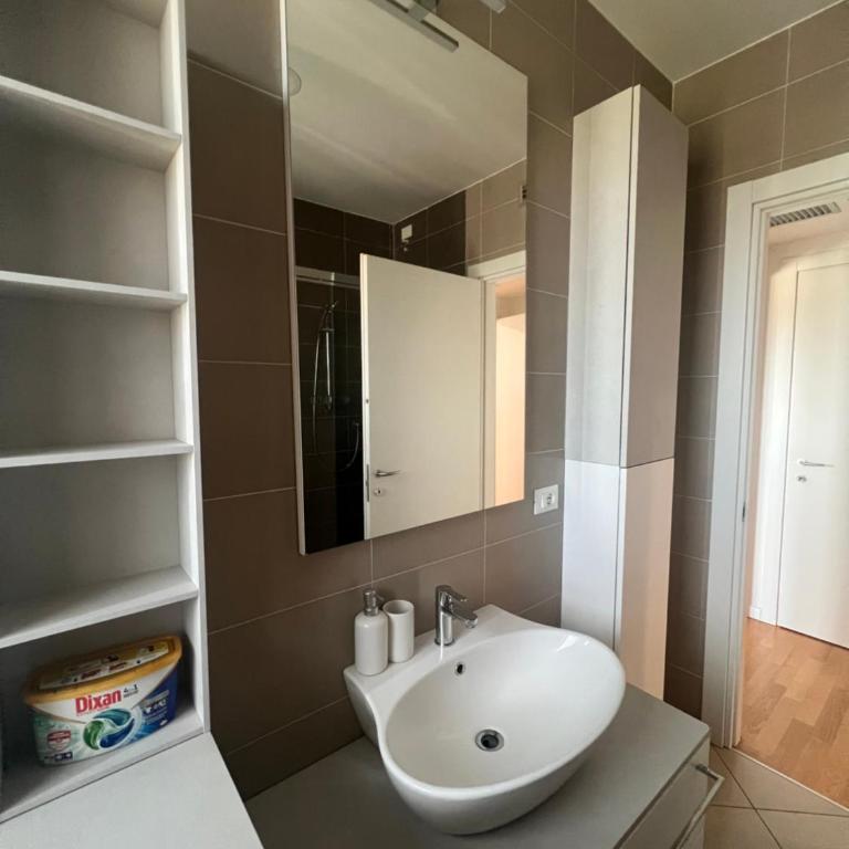 Milan Skyline Apartment - A 22nd-Floor - Appartamento con 1 Camera da Letto - 15