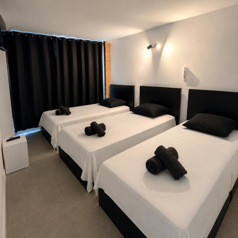 Hôte D'Azur - Guesthouse - Chambre Triple avec Salle de Bains Privative - 1