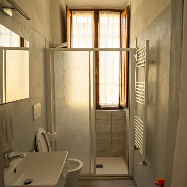 Casa di Alfredo Affittacamere - Camera Matrimoniale Standard con Bagno in Comune - 15