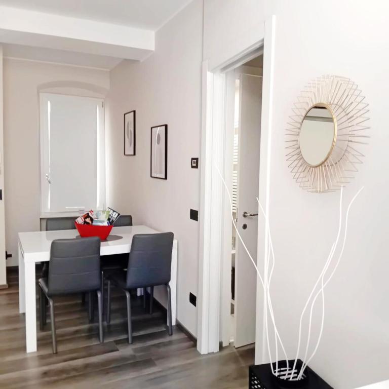 A few steps from lake Como, Central Beautiful flat - One-Bedroom Apartment - 4