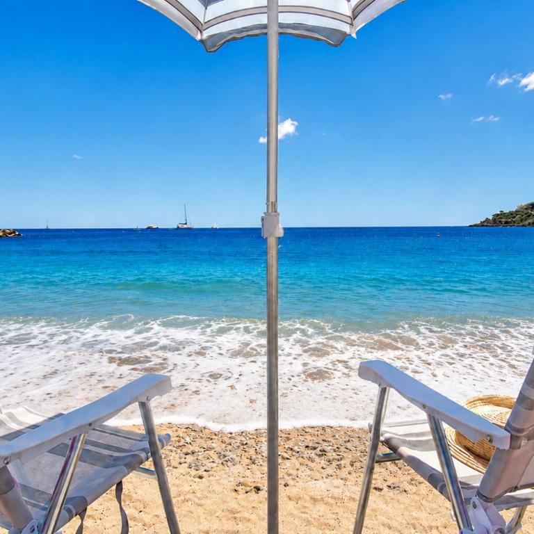 Residence La Plage - Beach and Sea View - Studio Lit Queen-Size de Luxe - 3