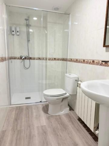 IFEMA 5 minutes Airport 10 Private room with bathroom independent entrance - Chambre Double ou Lits Jumeaux - 12