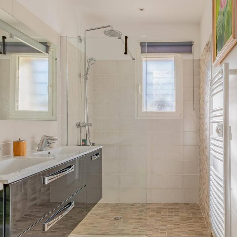 Entre Ciel et Pierres Holiday rental Gordes with pool and air conditioning - Casa Vacanze - 16