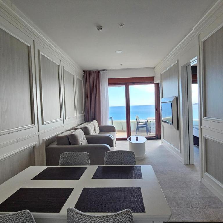 Azure Breeze Suites B - Suite mit Kingsize-Bett und Meerblick - 17