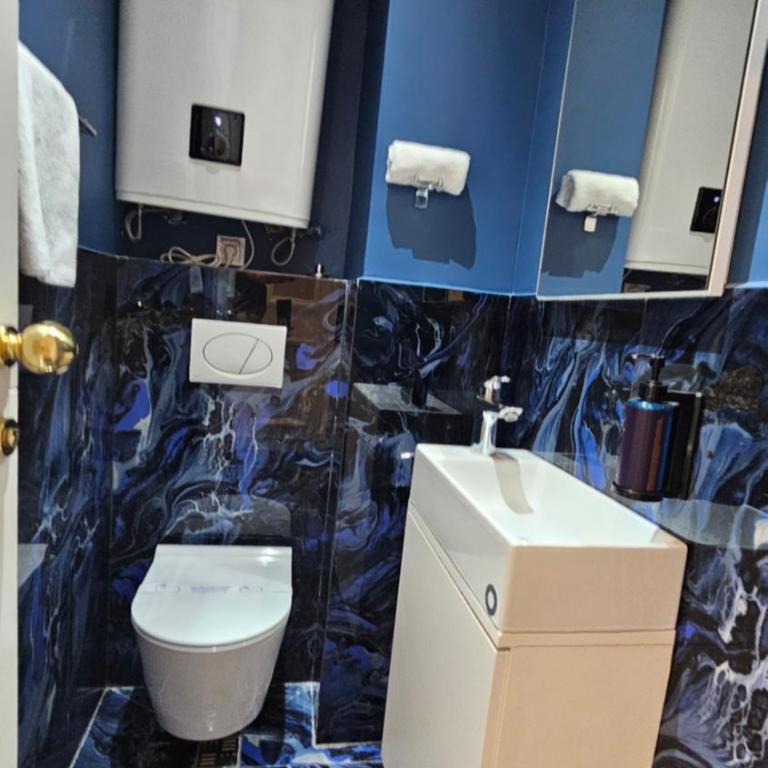Azure Breeze Suites B - Suite mit Kingsize-Bett und Meerblick - 18