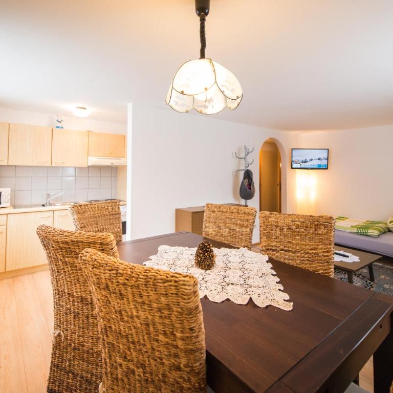 Hotel Pension Barbara - Two-Bedroom Apartment - 8