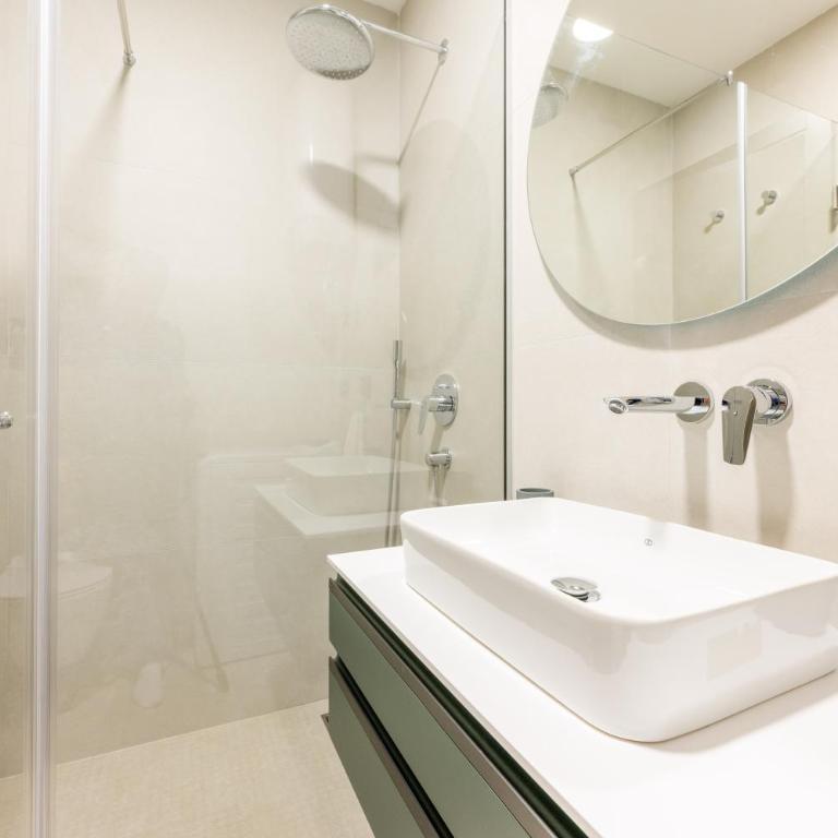 SeaLine Residence - Apartment mit 1 Schlafzimmer, Meerblick und Terrasse - 19