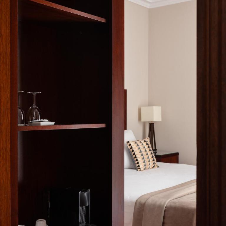 Hôtel Juana - Chambre Familiale (2 Adultes + 1 Enfant) - 1