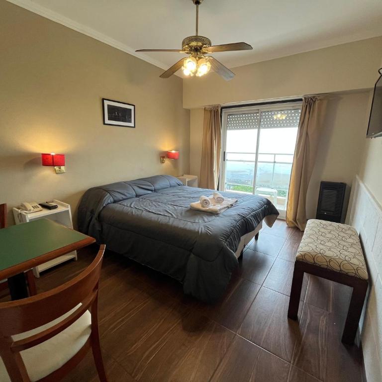 Hotel Latinoamericano - Standard Single Room - 1