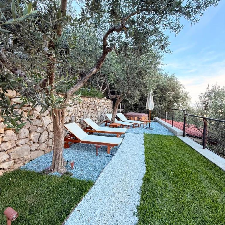 De Vivo Realty - Regina Vittoria Relais EcoSmart Luxury Home SPA - Villa con 2 Camere da Letto - 84