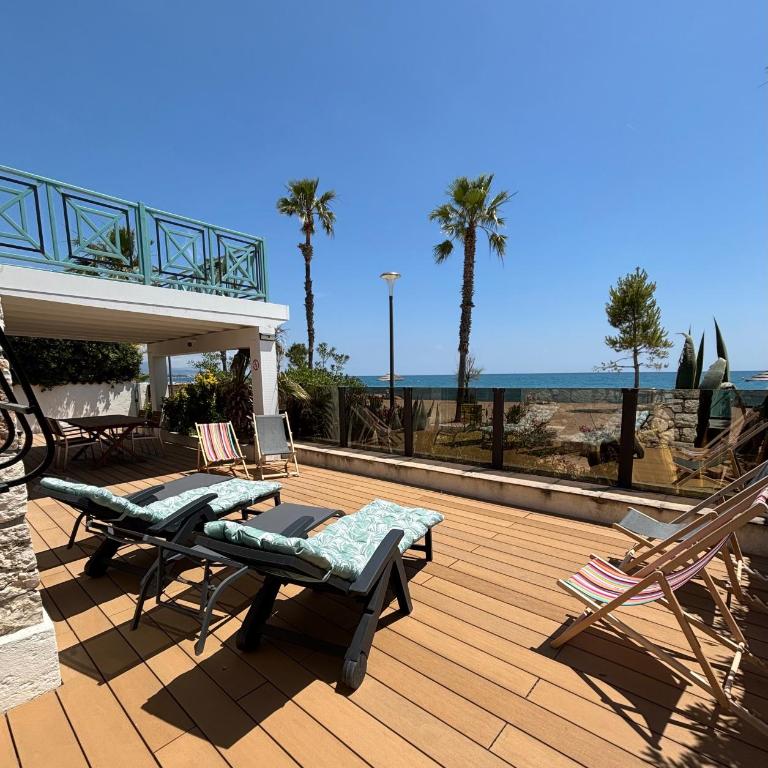 Magnificent beachfront villa - Villa - Côté Plage - 25