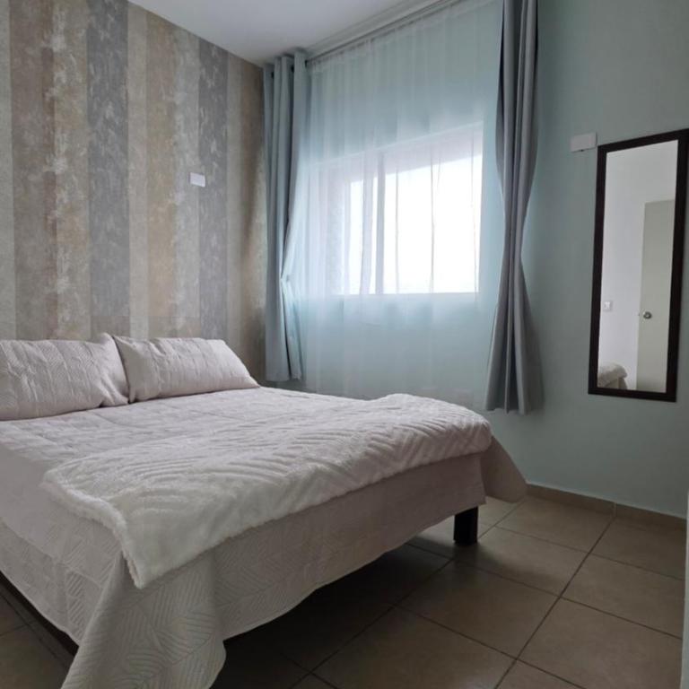 Casa León en Ciudad Apodaca - Casa de 3 dormitorios - 6