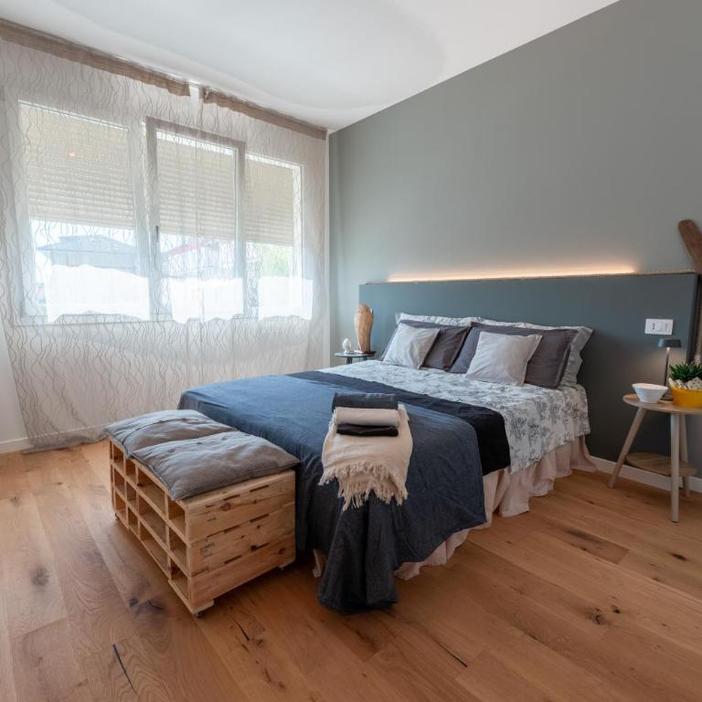 In Riva - Appartamento con 2 Camere da Letto e Terrazza - 3