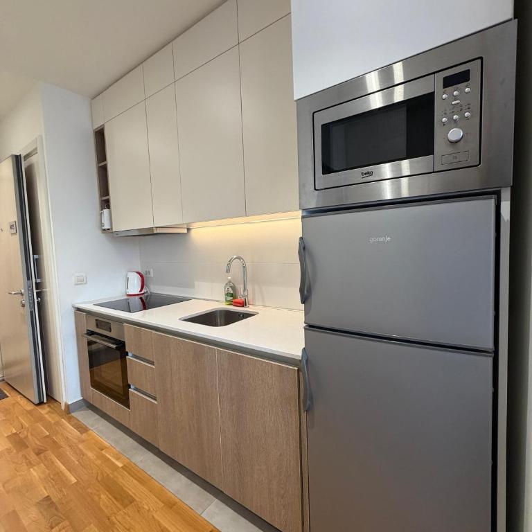 BW Dream Belgrade Waterfront Studio - Deluxe Studio mit Kingsize-Bett - 2