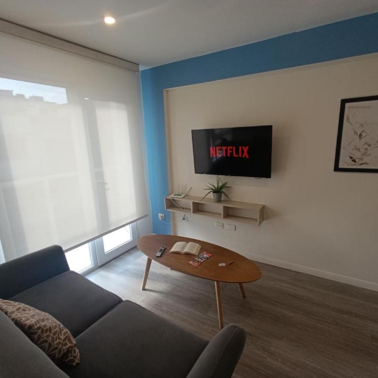Quark Apartments - Apartment with Balcony - 18