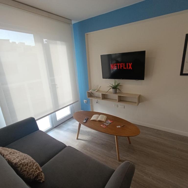 Quark Apartments - Apartment with Balcony - 15