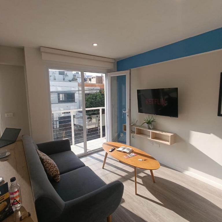 Quark Apartments - Apartment with Balcony - 43
