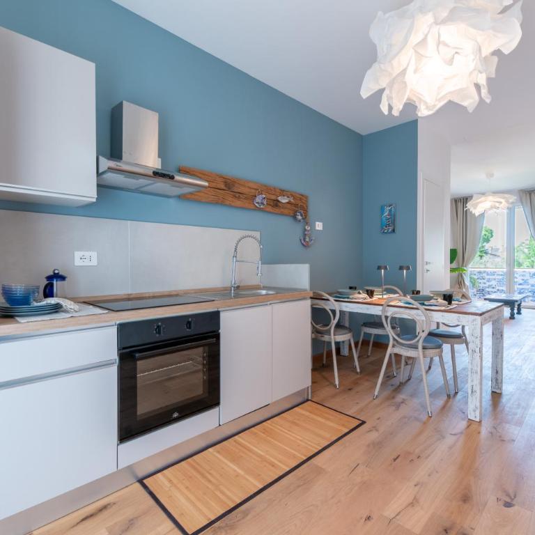 In Riva - Appartamento con 2 Camere da Letto - 14