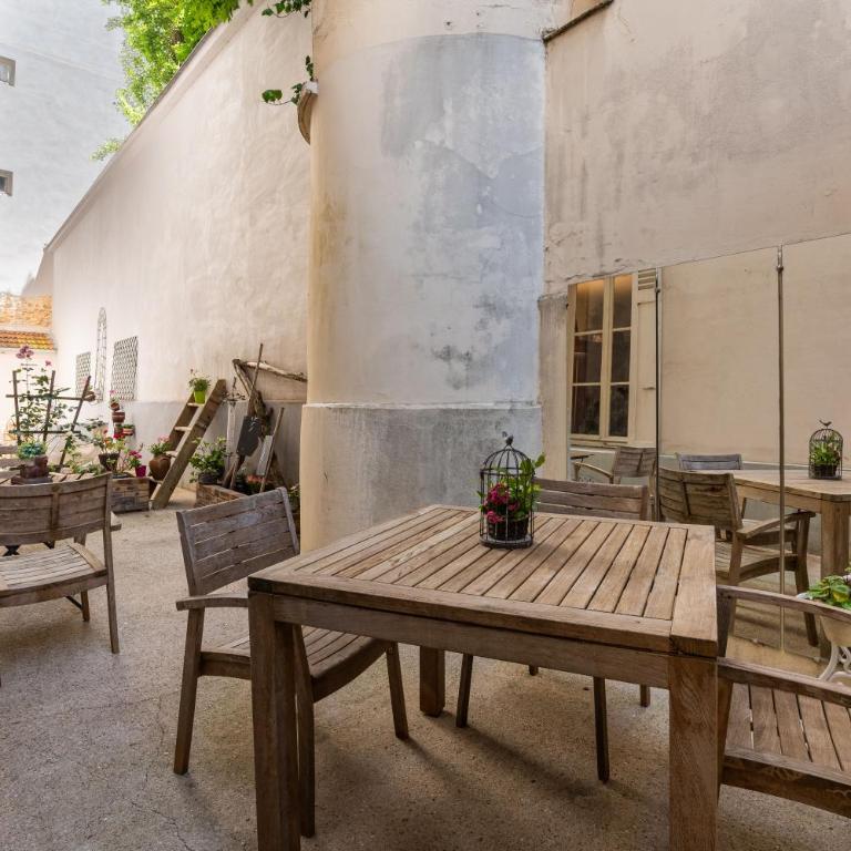 Vintage 2BD Apartment with Patio in Montmartre - Appartement - 11