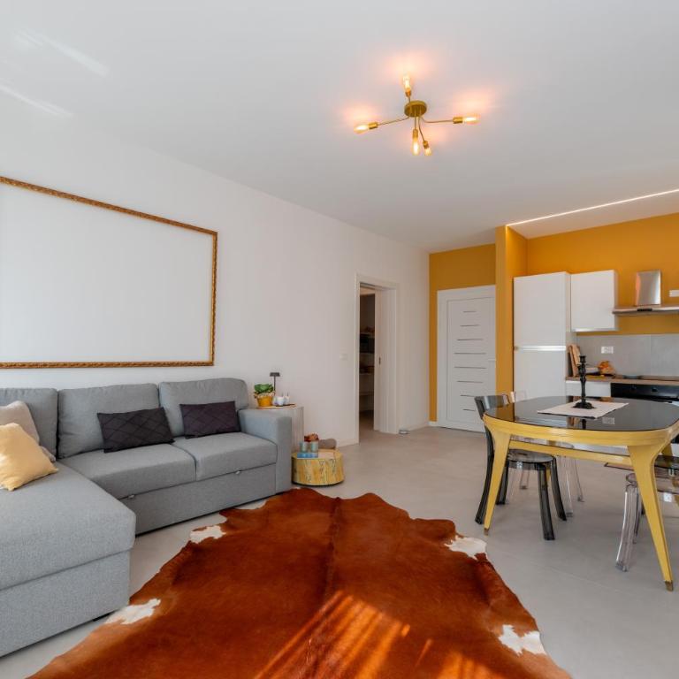 In Riva - Appartamento con 2 Camere da Letto e Terrazza - 17