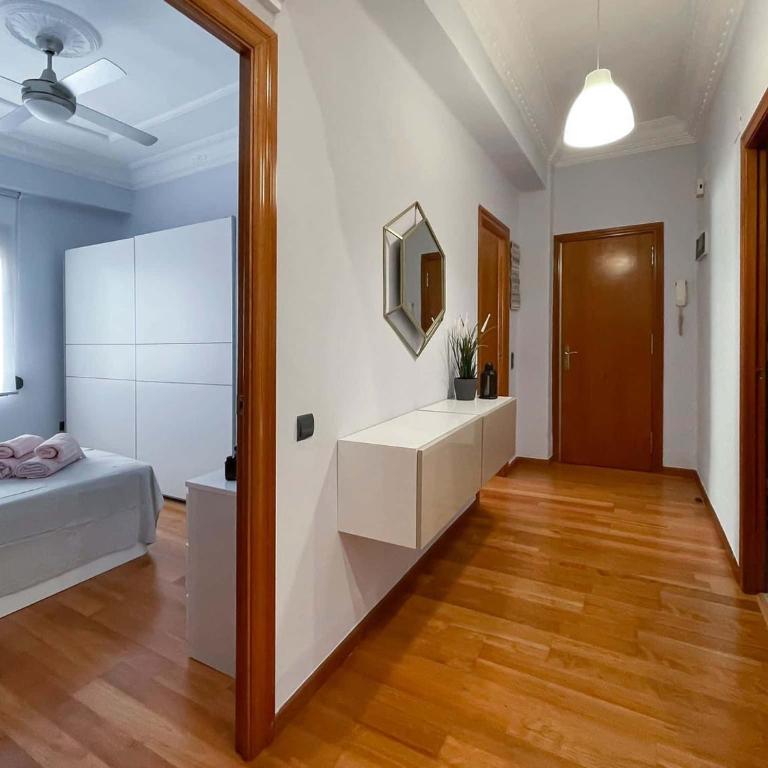 Spacest - Avinguda de Gaspar Aguilar A - Apartment - 3