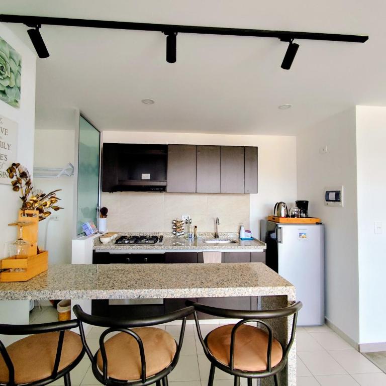 Apartamento Blue con chimenea al norte de Tunja y parqueadero gratis - Apartamento de 2 dormitorios - 13