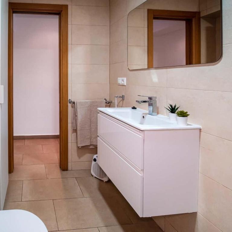 Spacest - Carrer de Just Vilar A - Apartamento - 18