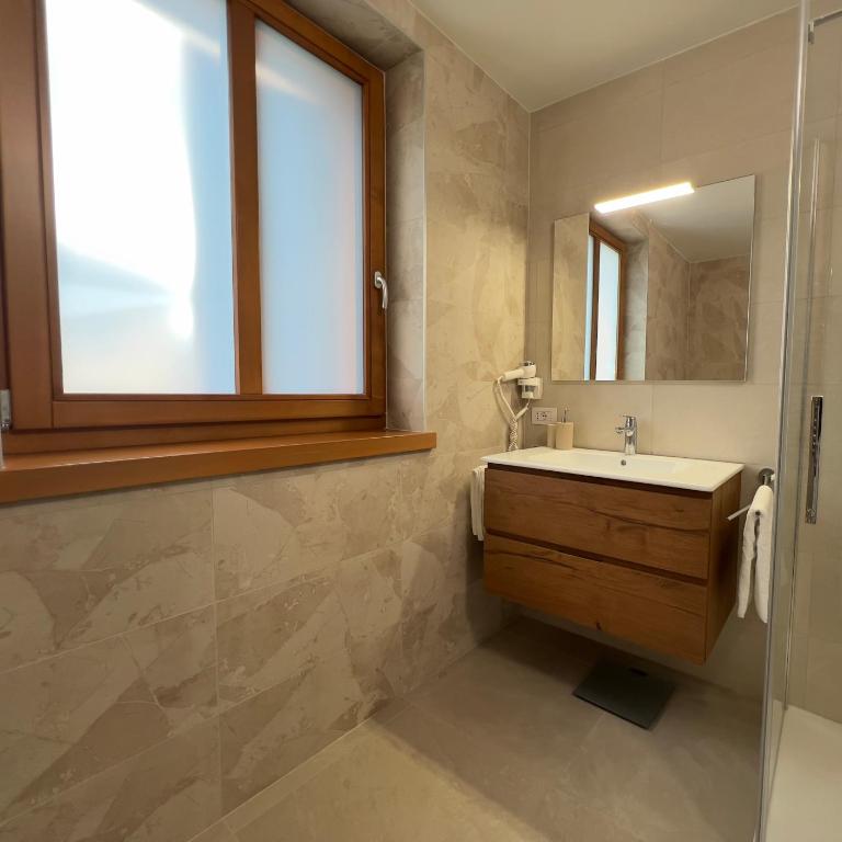 Costa Modern Suite - Appartamento con 2 Camere da Letto e con Vista Montagna - 4