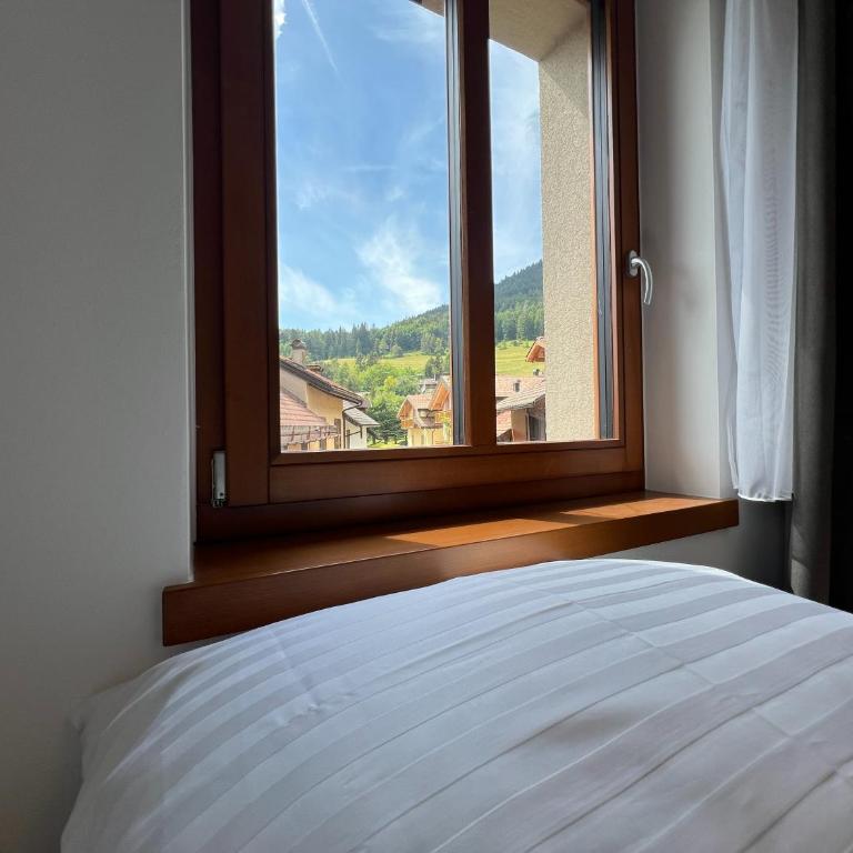 Costa Modern Suite - Appartamento con 2 Camere da Letto e con Vista Montagna - 16