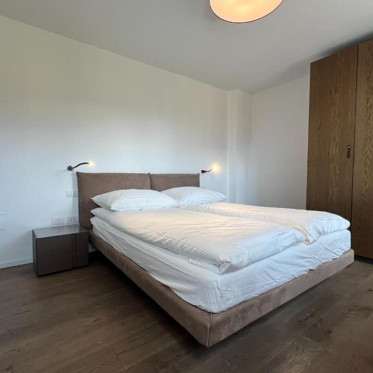 Costa Modern Suite - Appartamento con 2 Camere da Letto e con Vista Montagna - 1