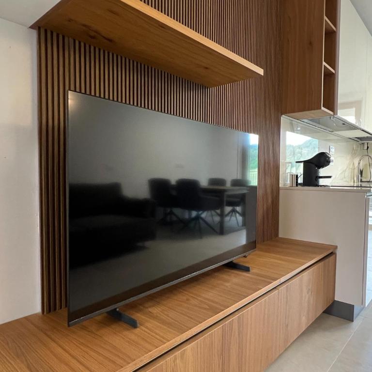 Costa Modern Suite - Appartamento con 2 Camere da Letto e con Vista Montagna - 27