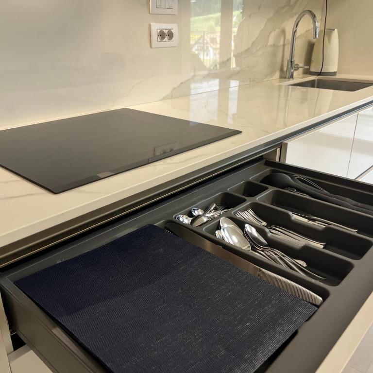 Costa Modern Suite - Appartamento con 2 Camere da Letto e con Vista Montagna - 40