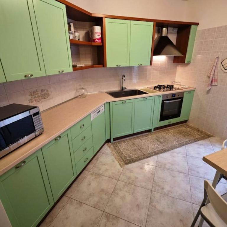 Large apartment with terrace and parking - Appartamento con 3 Camere da Letto - 3