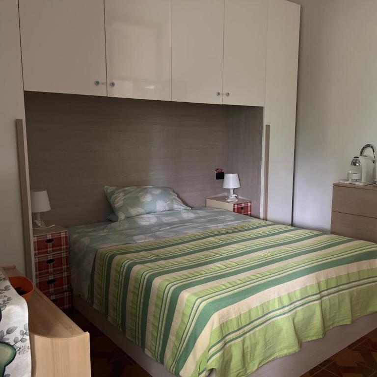 Il Cortile Como Single & Double Room in apartment NO HOTEL - Ampia Camera Matrimoniale - 1