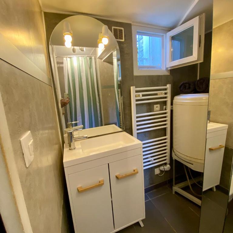 Studio proche Côte des Basques - One-Bedroom Apartment - 3