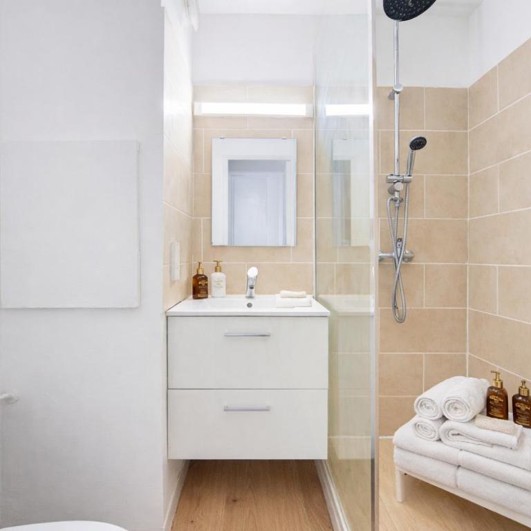 La Palme d'Azur - Appartement 1 Chambre avec Balcon et Vue sur Mer - 4
