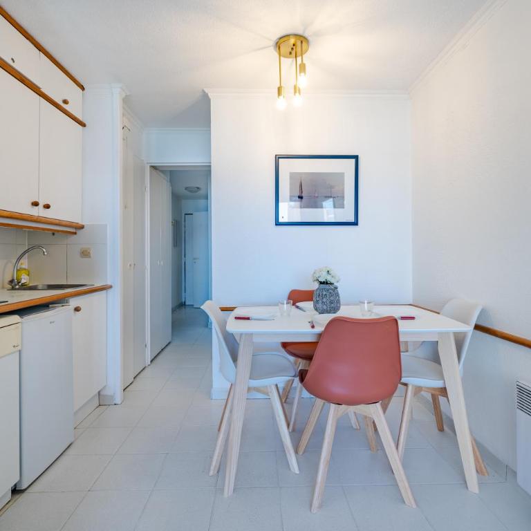 La Palme d'Azur - Appartement 1 Chambre avec Balcon et Vue sur Mer - 1