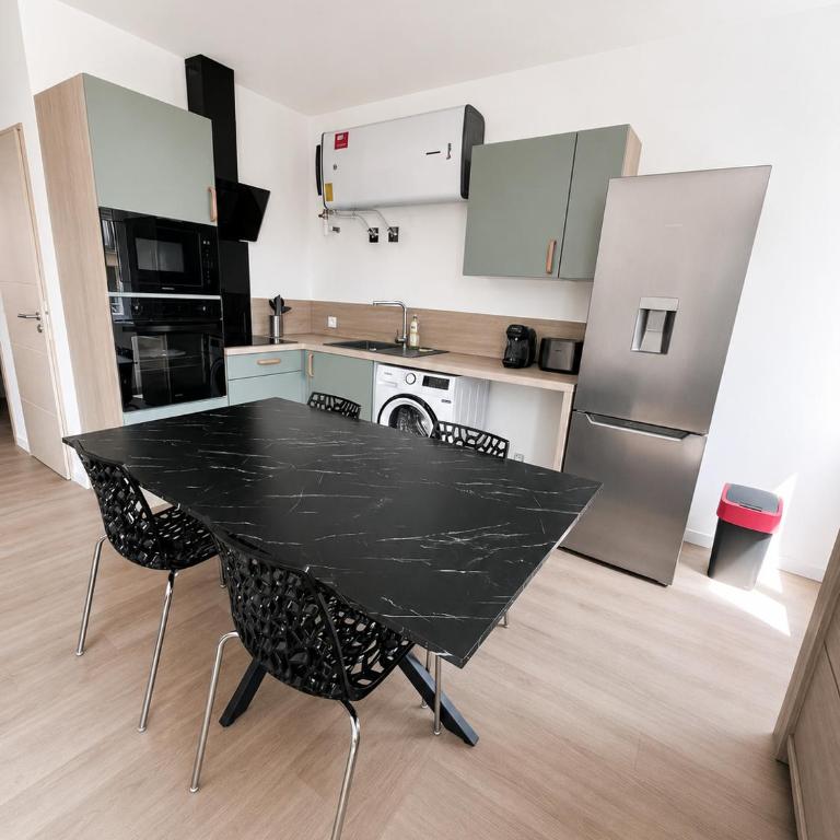 Appartement quartier des poètes - Two-Bedroom Apartment - 3