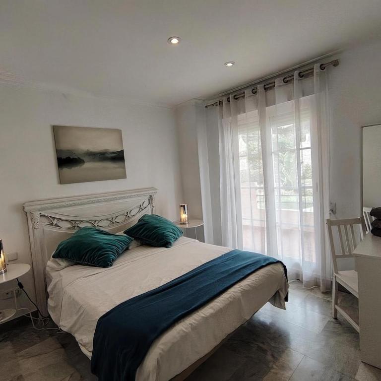 Luxury Apartment Near P Banus Sea and Mountain Views - Appartement 3 Chambres - 8