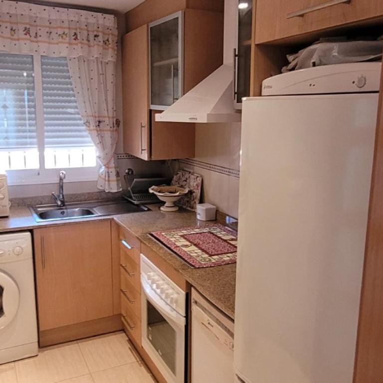 Apartamentos Cosmos - Apartamento de 2 dormitorios con balcón y vistas al mar - 10