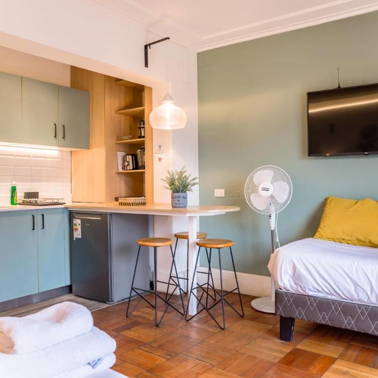 Your Urban Escape on Emilio Vaisse Studio - Apartment - 8