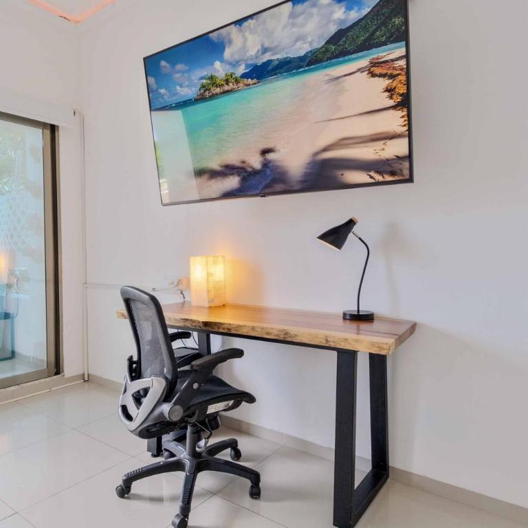 3 Bedroom Holiday Home with Rooftop on luxury neighborhood - fits 8 - Apartamento de 3 dormitorios - 15