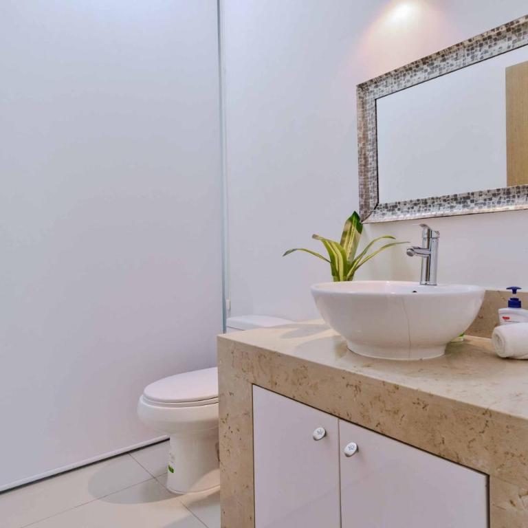 3 Bedroom Holiday Home with Rooftop on luxury neighborhood - fits 8 - Apartamento de 3 dormitorios - 37